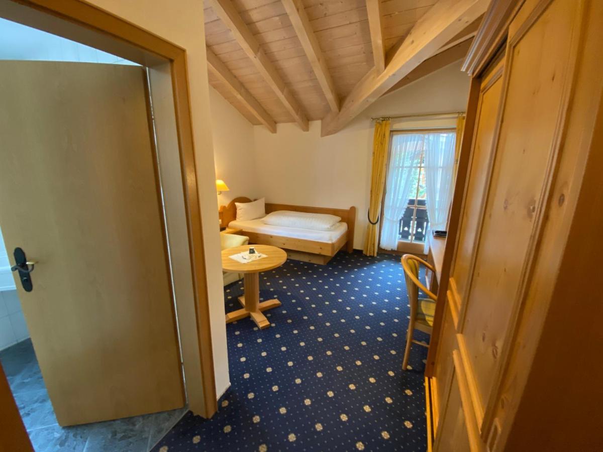 Kur- Und Ferienhotel Haser Оберштауфен Экстерьер фото